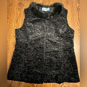Jaclyn Smith Black Velvet Vest with Faux Fur Collar Size Large